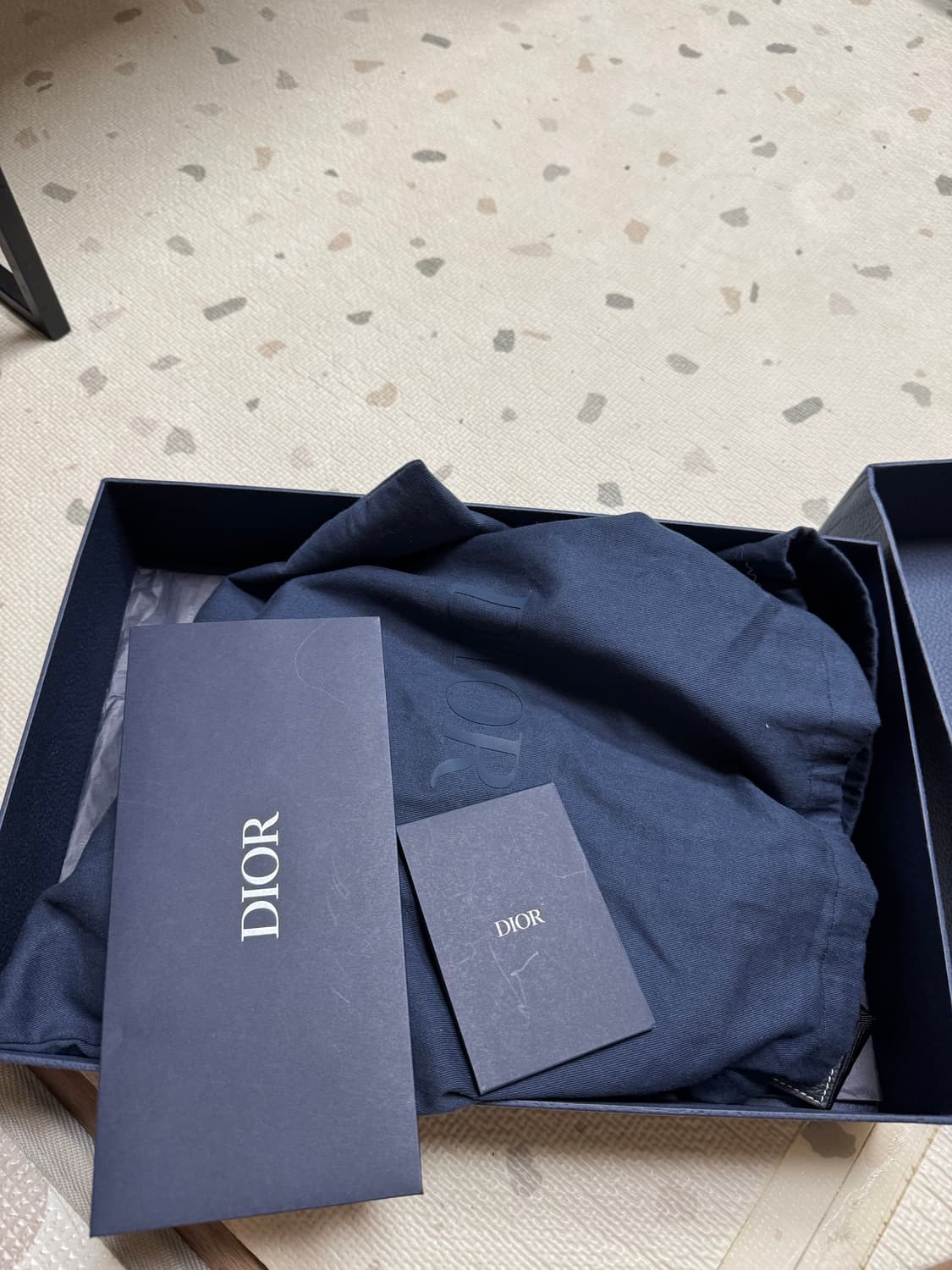 디올 스티치 새들백  팝니다 상품이미지6