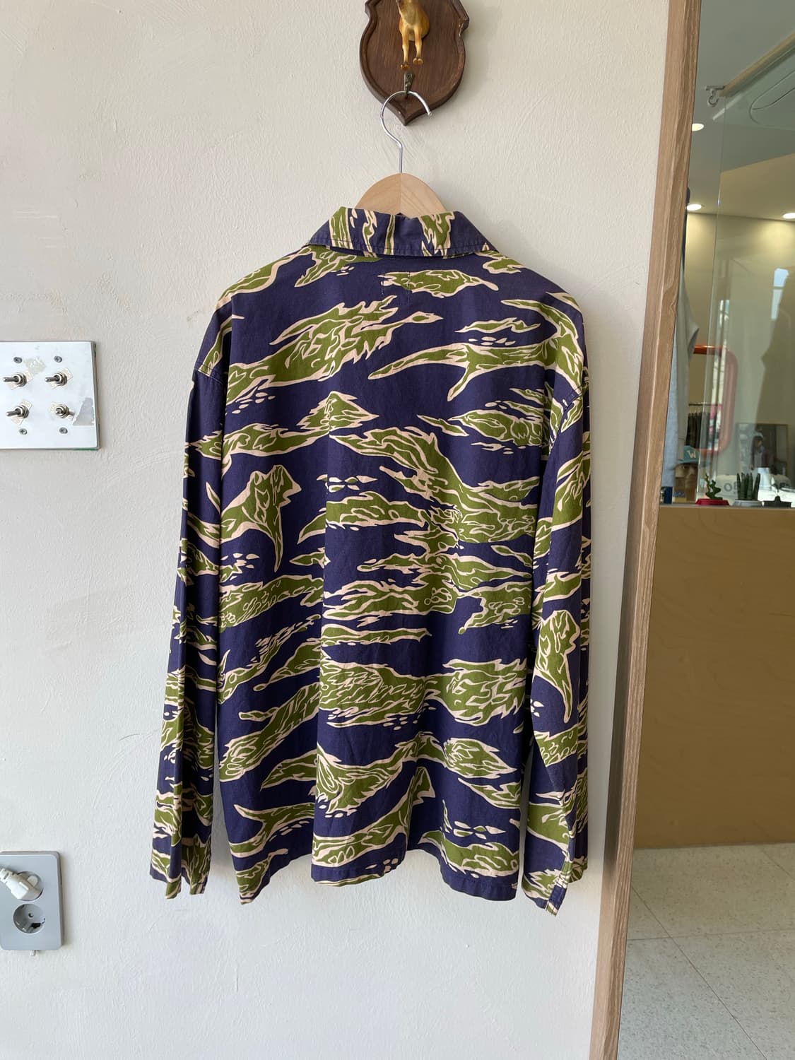 South2west8 남이서팔 타이거카모 헌팅자켓 (M) 상품이미지3