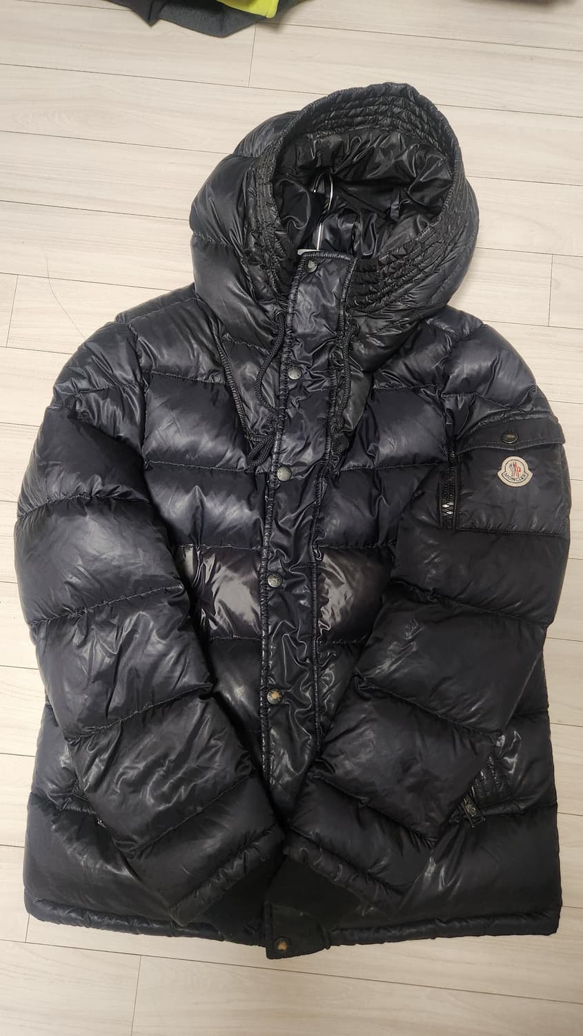 정품) 몽클레어 Basile 바질 패딩.4사이즈. 국내.110~ 상품이미지3