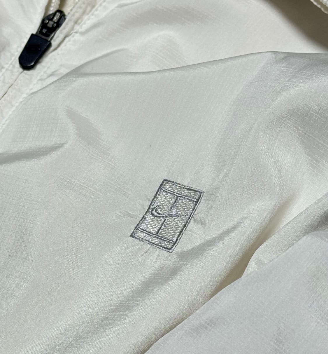 나이키 일본 시나모롤 화이트 바람막이 상품이미지5