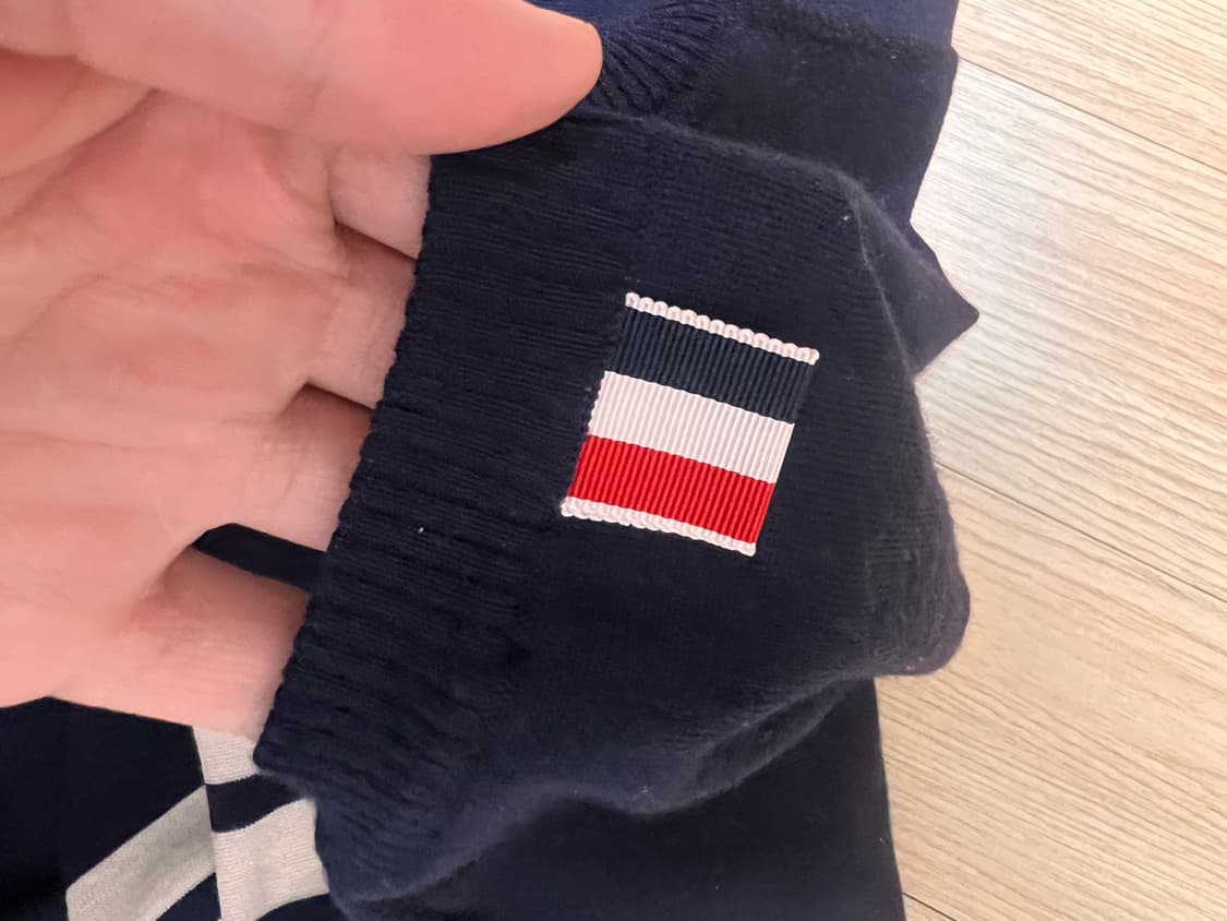 톰브라운 파인 메리노울 니트 2사이즈 상품이미지3