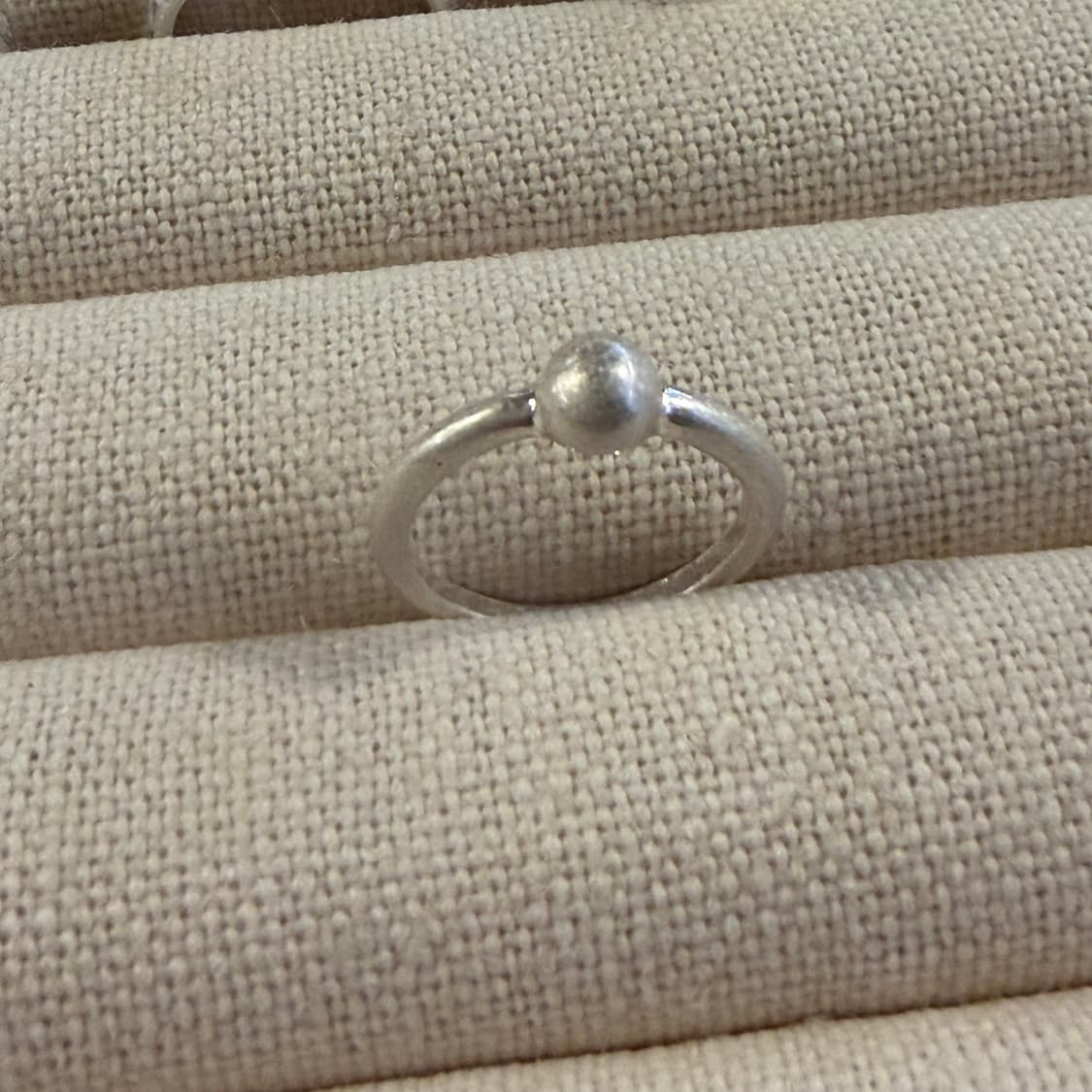 새상품 여성 신주 은도금 볼 반지 상품이미지2