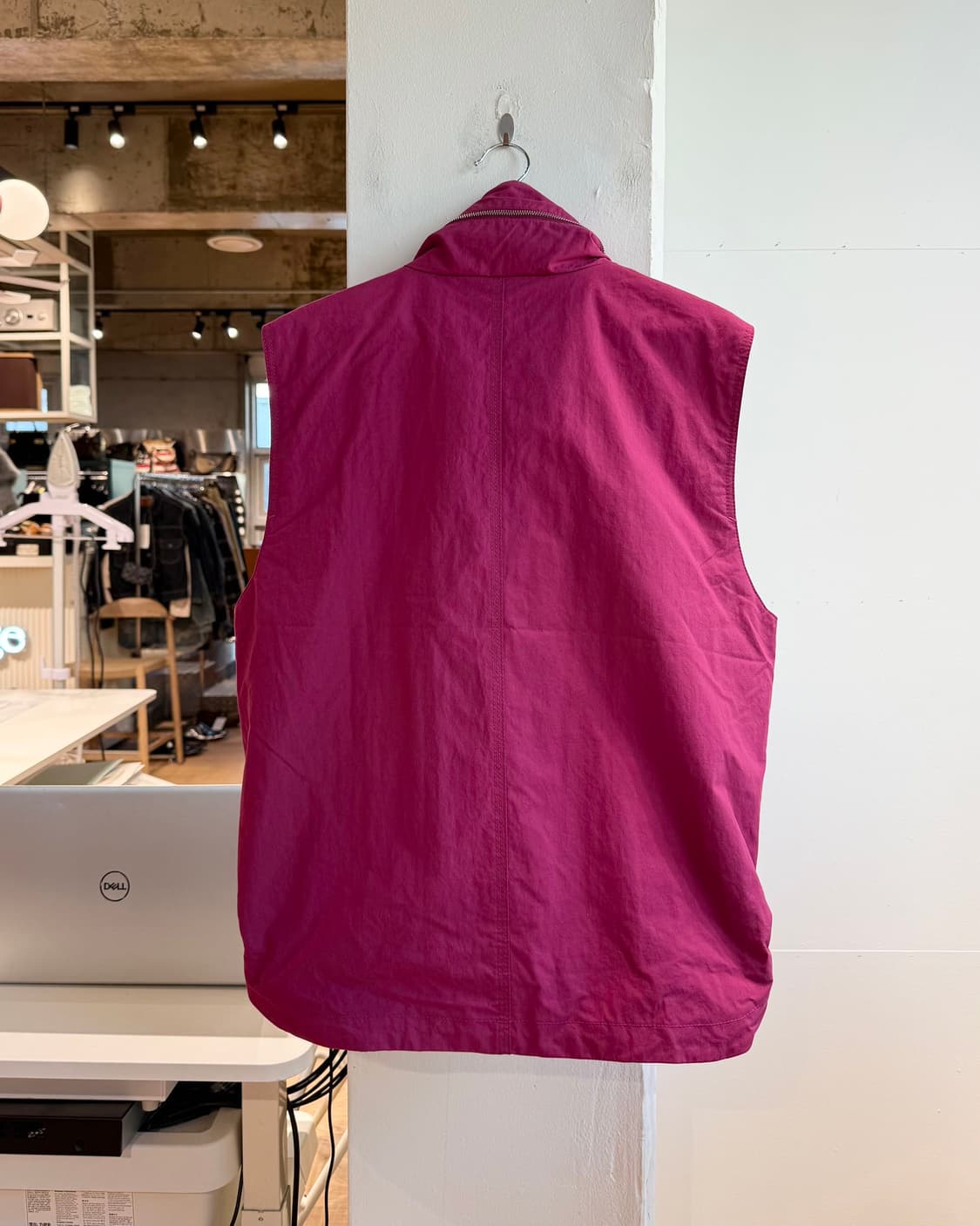 몽클레르 x jw앤더슨 핑크 트라이판 베스트 점퍼  상품이미지7