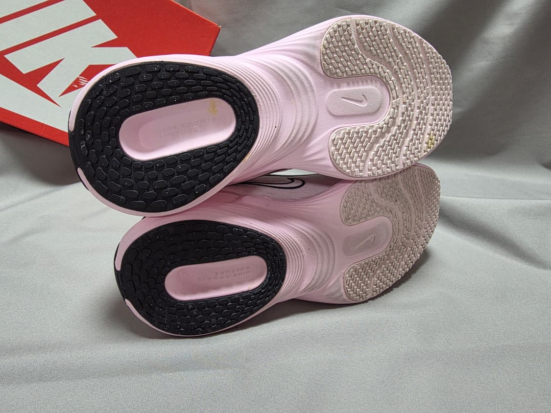 나이키 우먼스 업리프트SC [245mm] 상품이미지6