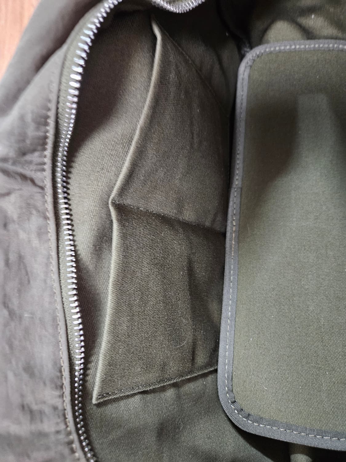 98도씨 oat 나일론 숄더백 카키색 상품이미지3