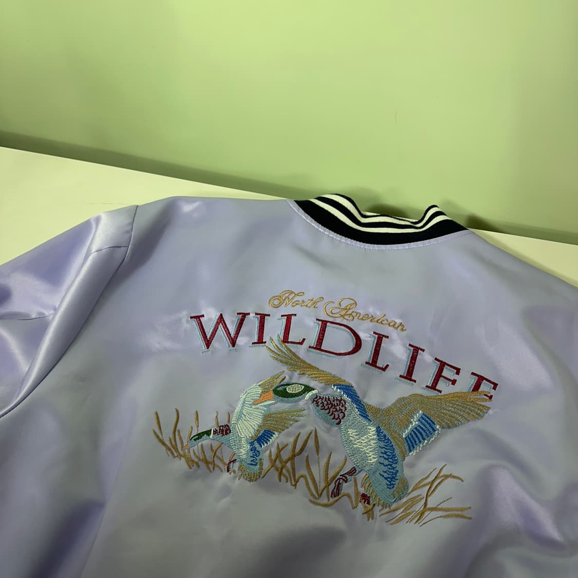 M 원더마켓 오버핏 라이트퍼플 청둥오리자수 스카쟌자켓 상품이미지3