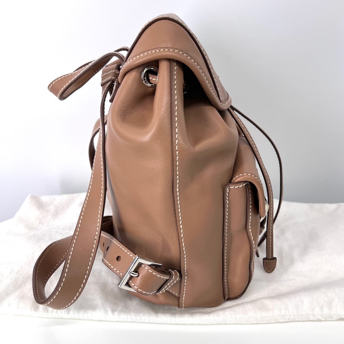 프라다 삼각로고 레더 시티 백팩 (B6677B) 상품이미지7