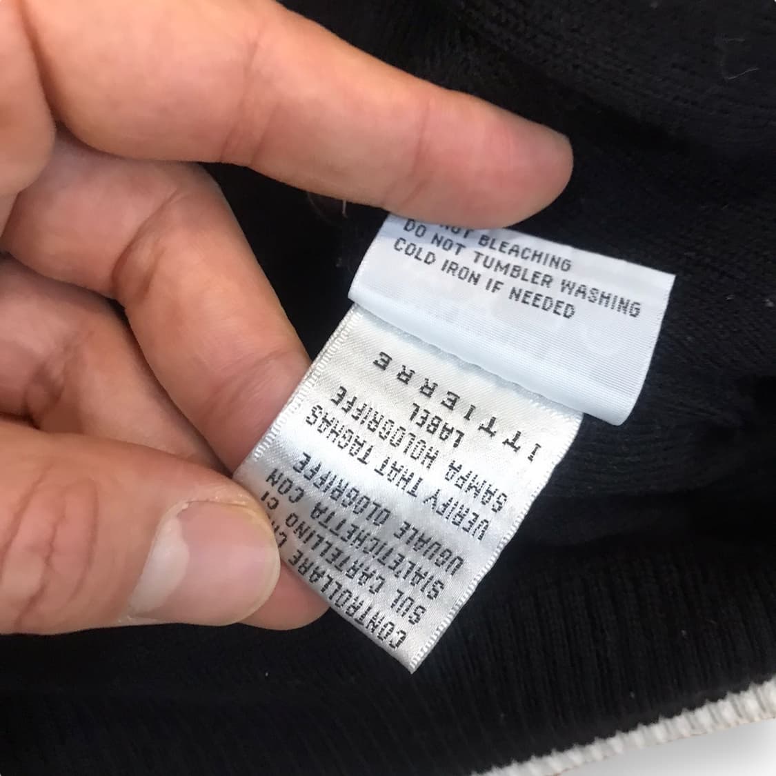 베르사체 카라니트 상품이미지5