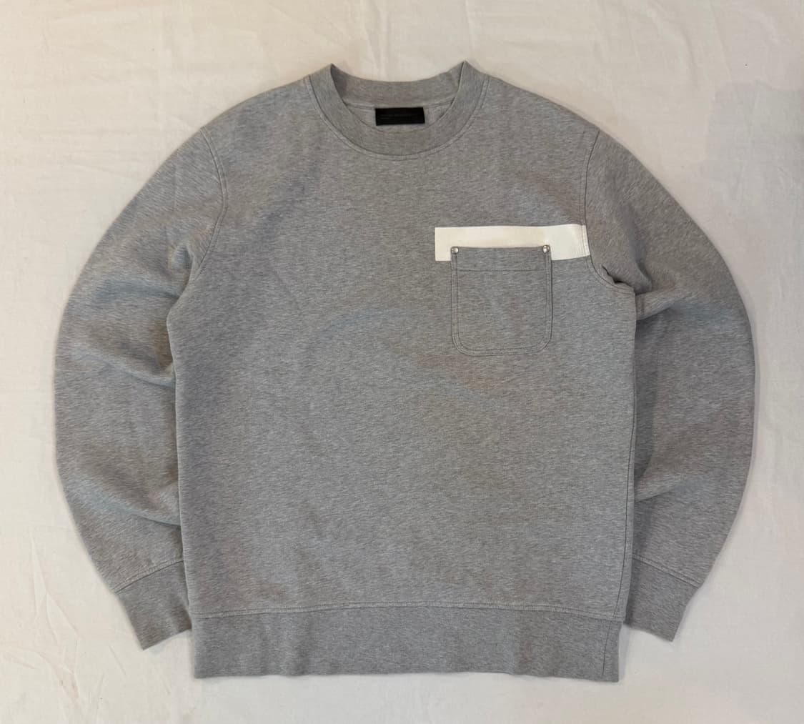 디젤 블랙 골드 포켓 포인트 맨투맨 스웨트셔츠 그레이 상품이미지1