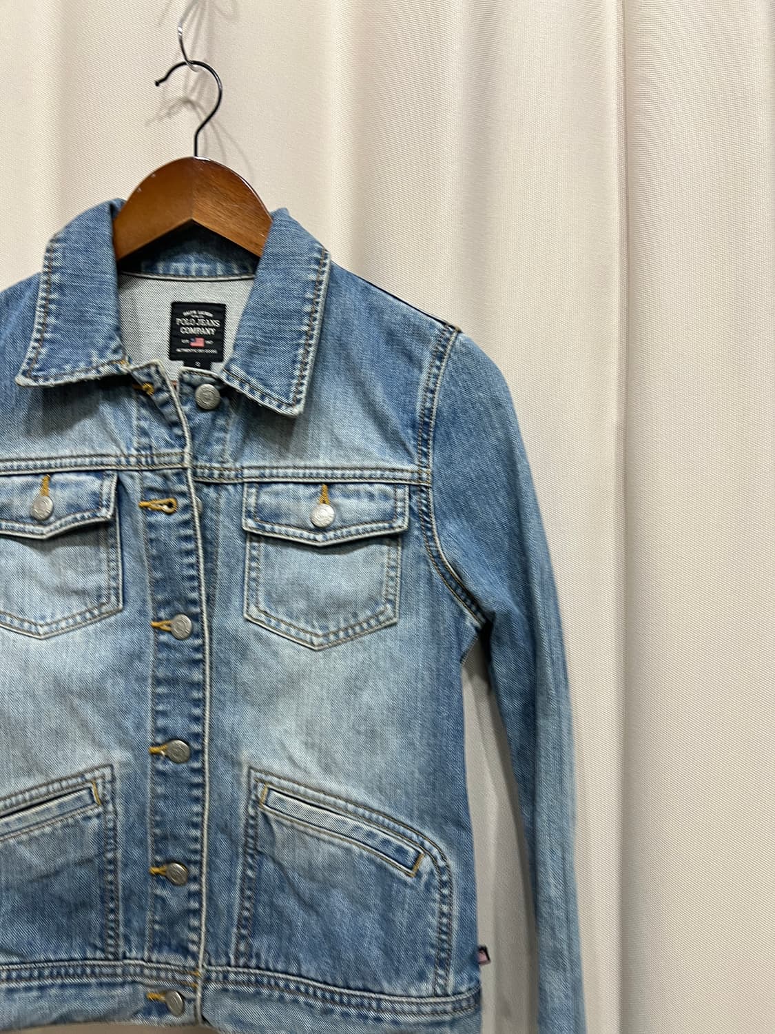 폴로진스 여성 연청 데님 트러커 자켓 상품이미지3