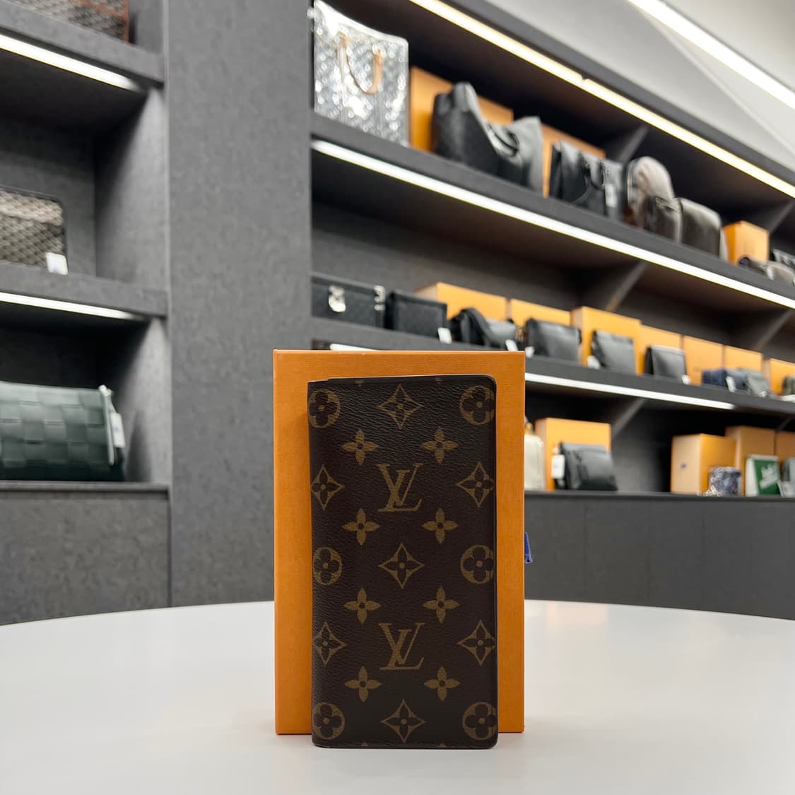 루이비통 모노그램 브라짜 장지갑  상품이미지2