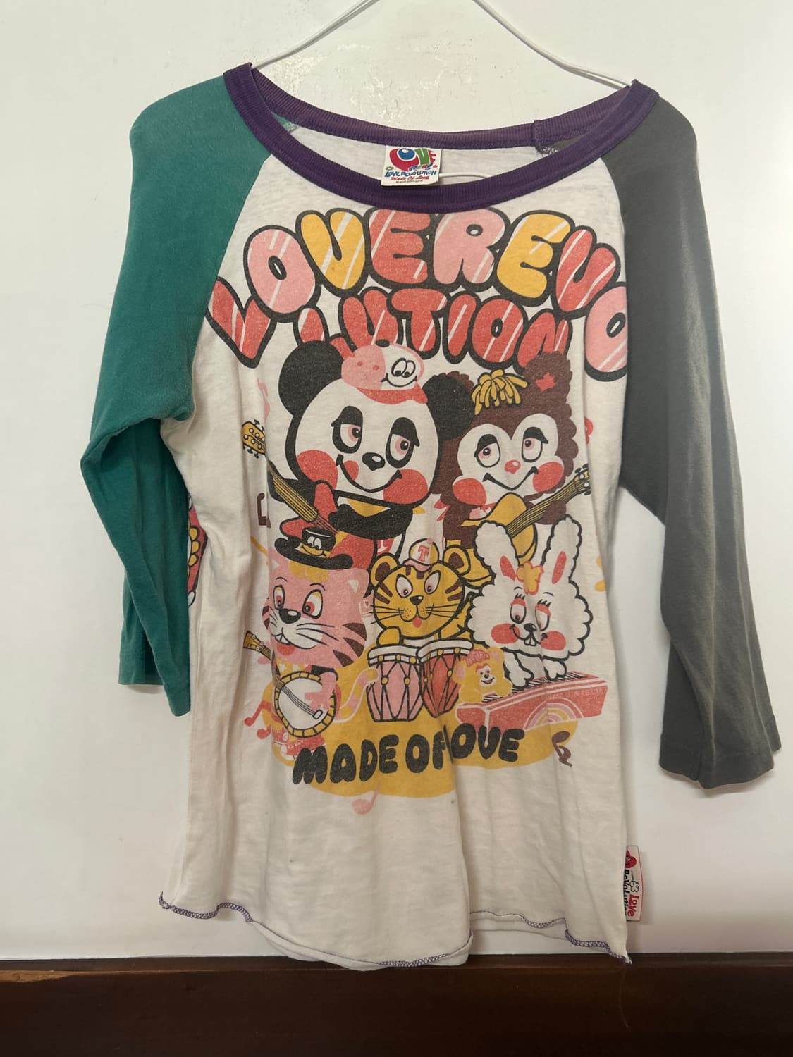 Love revolution tshirt 상품이미지1