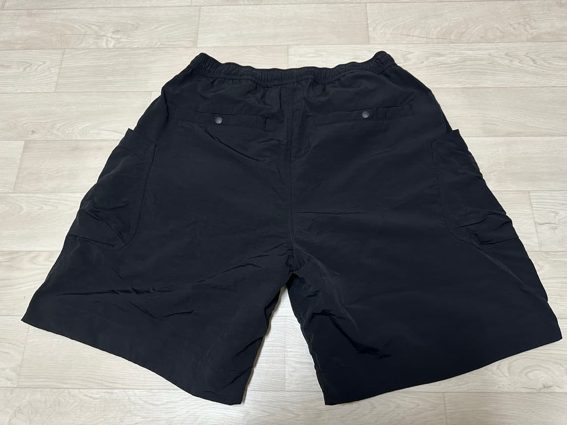 모이프 moif roomy pocket shorts black 2 상품이미지4