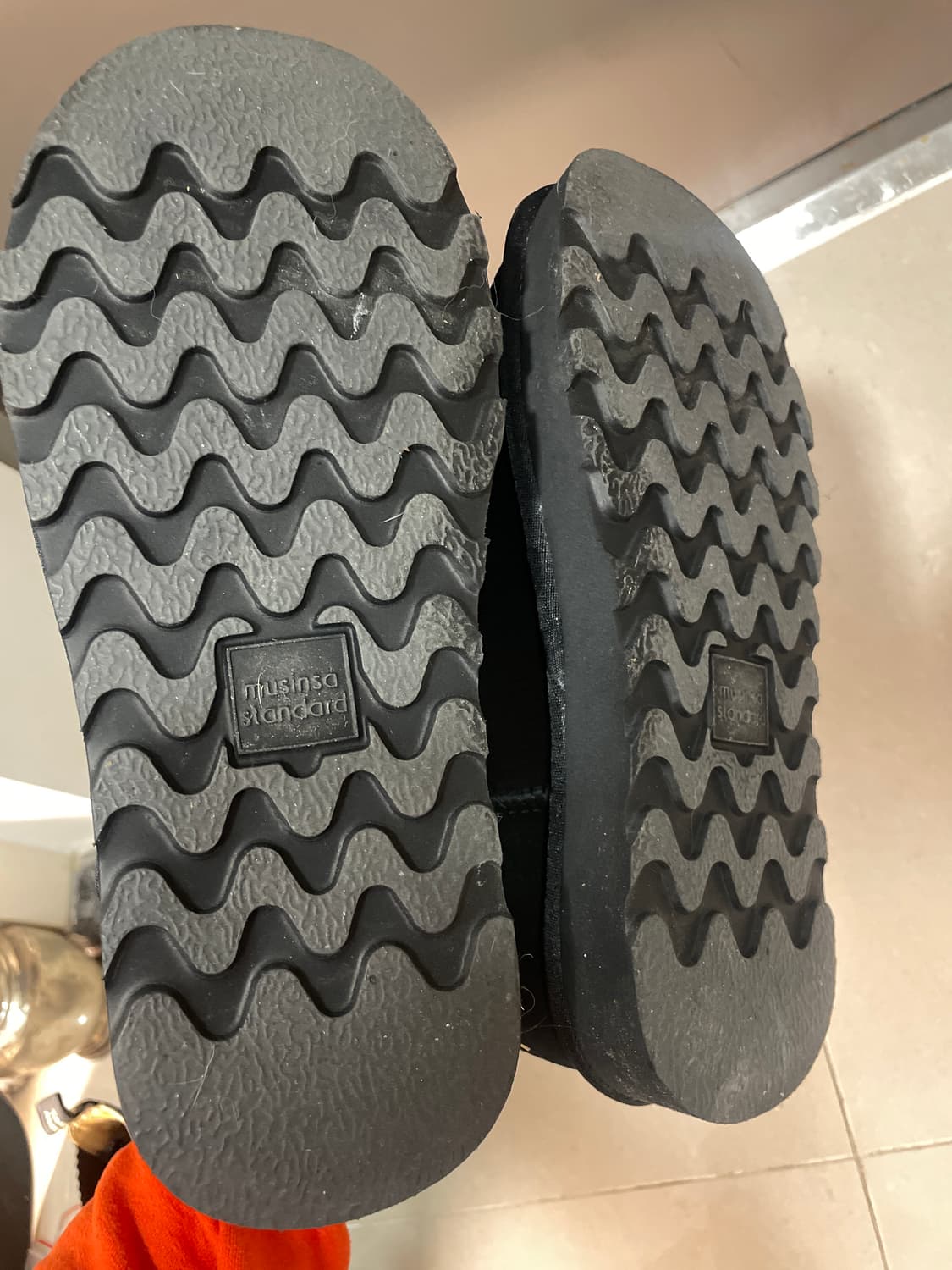 무신사 스탠다드 숏 어그부츠 블랙 상품이미지2