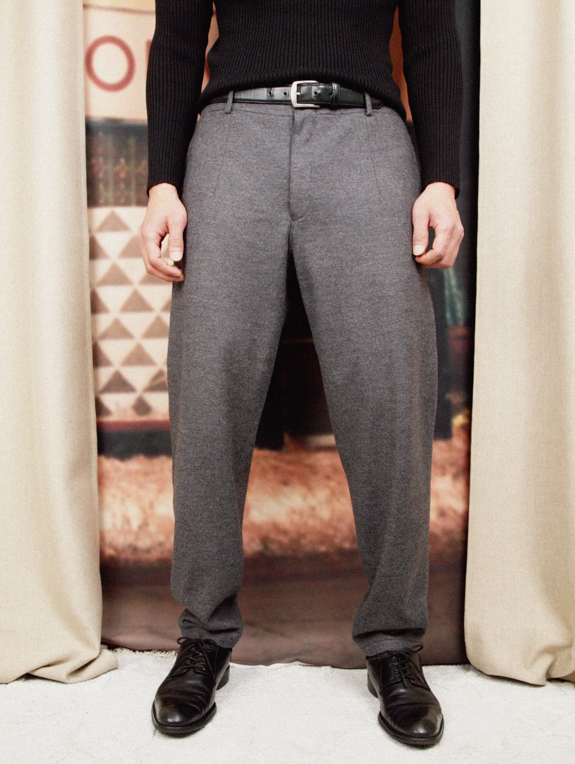 Wool Tapered Fit Pants 상품이미지2