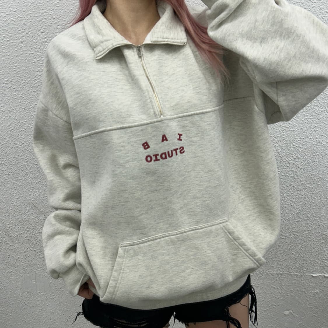 아이앱스튜디오 레드 로고 백멜란지 반집업 XL 상품이미지1