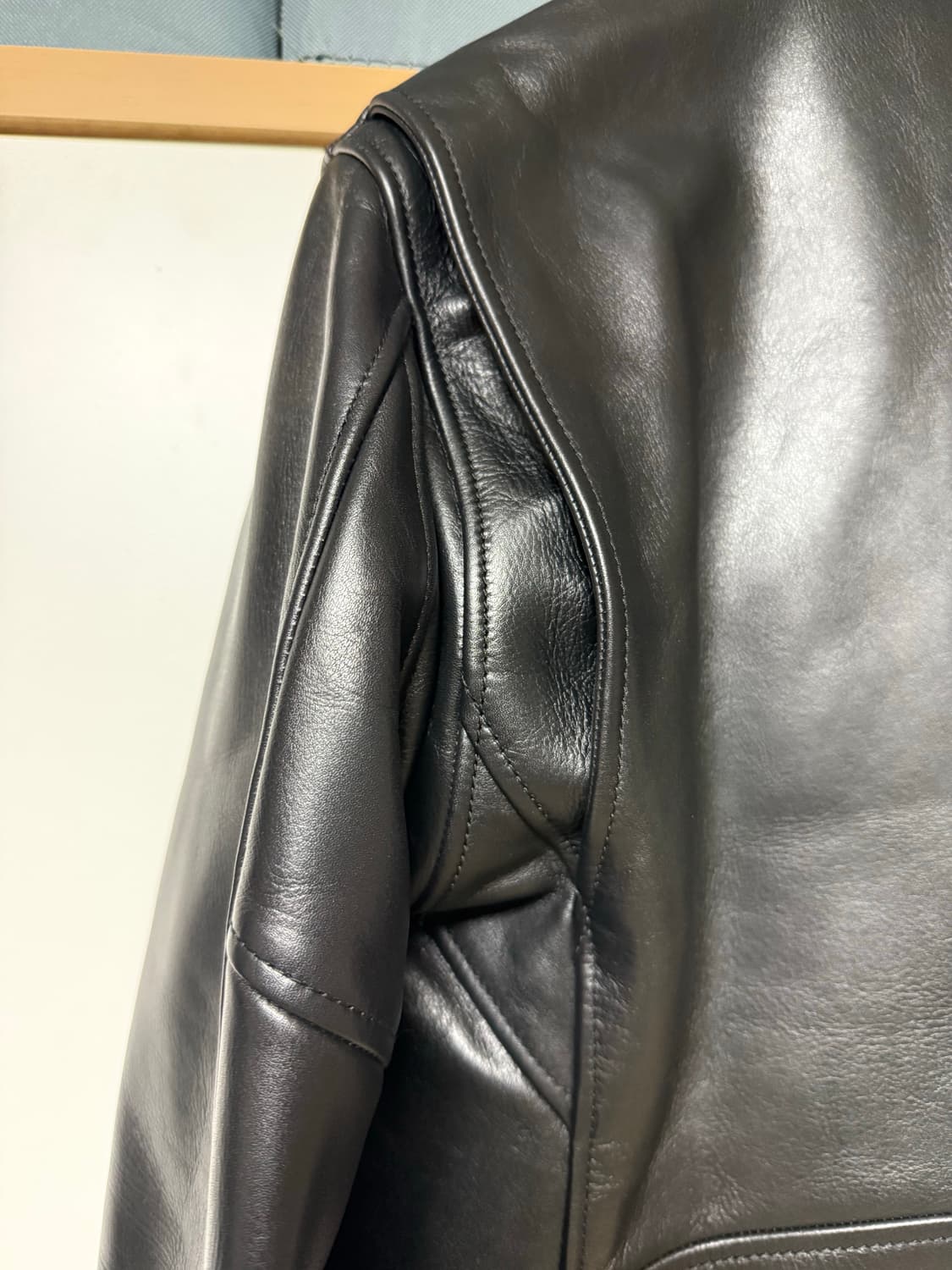 보테가 베네타 크롭 가죽 자켓 it42 상품이미지4