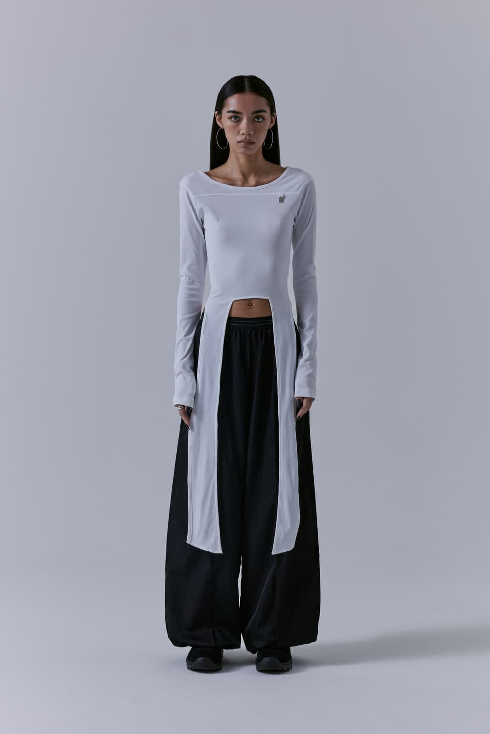 트리밍버드 백리스 탑 상품이미지1