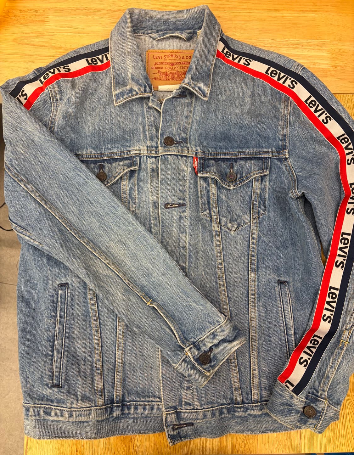 [L]리바이스 데님 트러커 청자켓 로고 테이프 상품이미지1