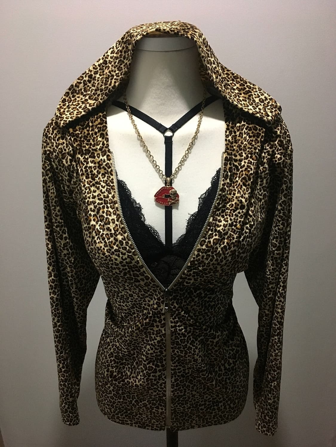 오네갸루st 레오파드 벨벳 후드집업 상품이미지1