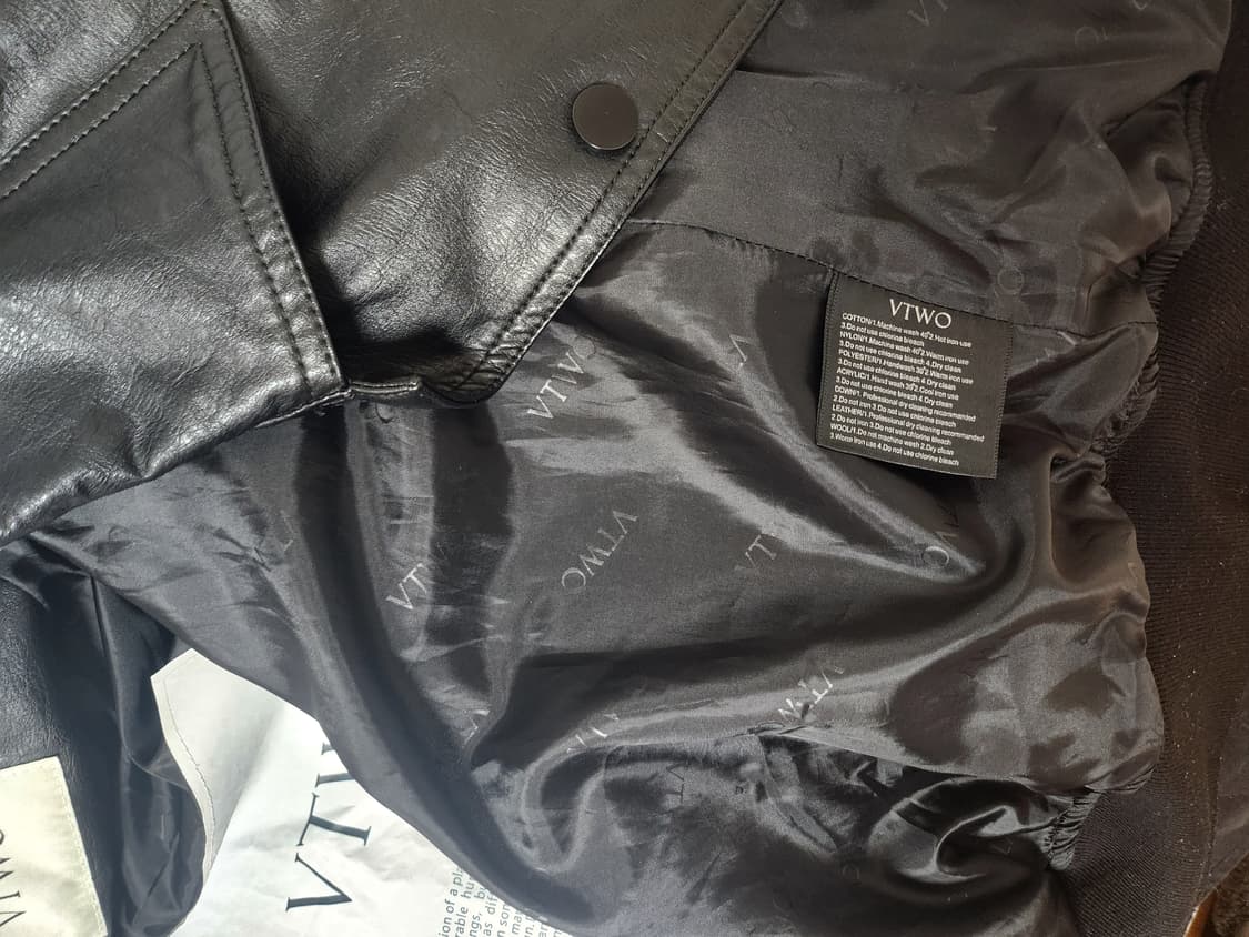VTWO 브랜드의  레더 바시티 자켓 상품이미지6