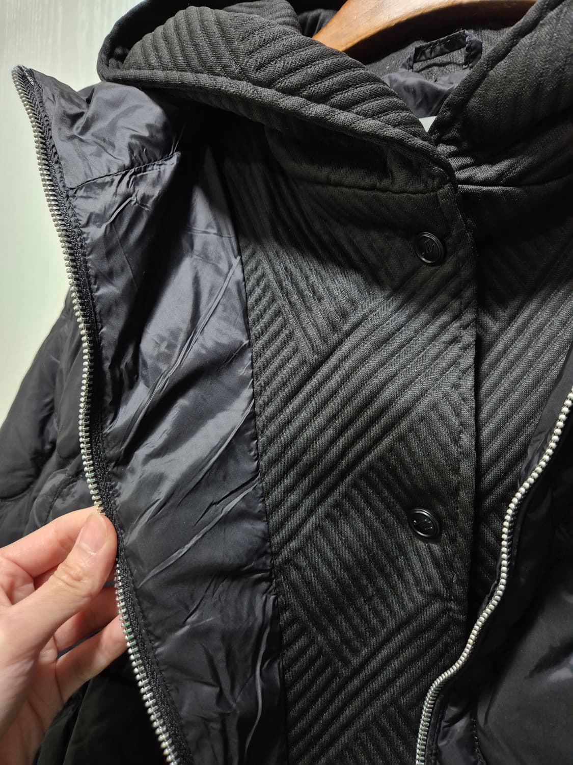 오리털100% 퀼팅 점퍼. 블랙 상품이미지3