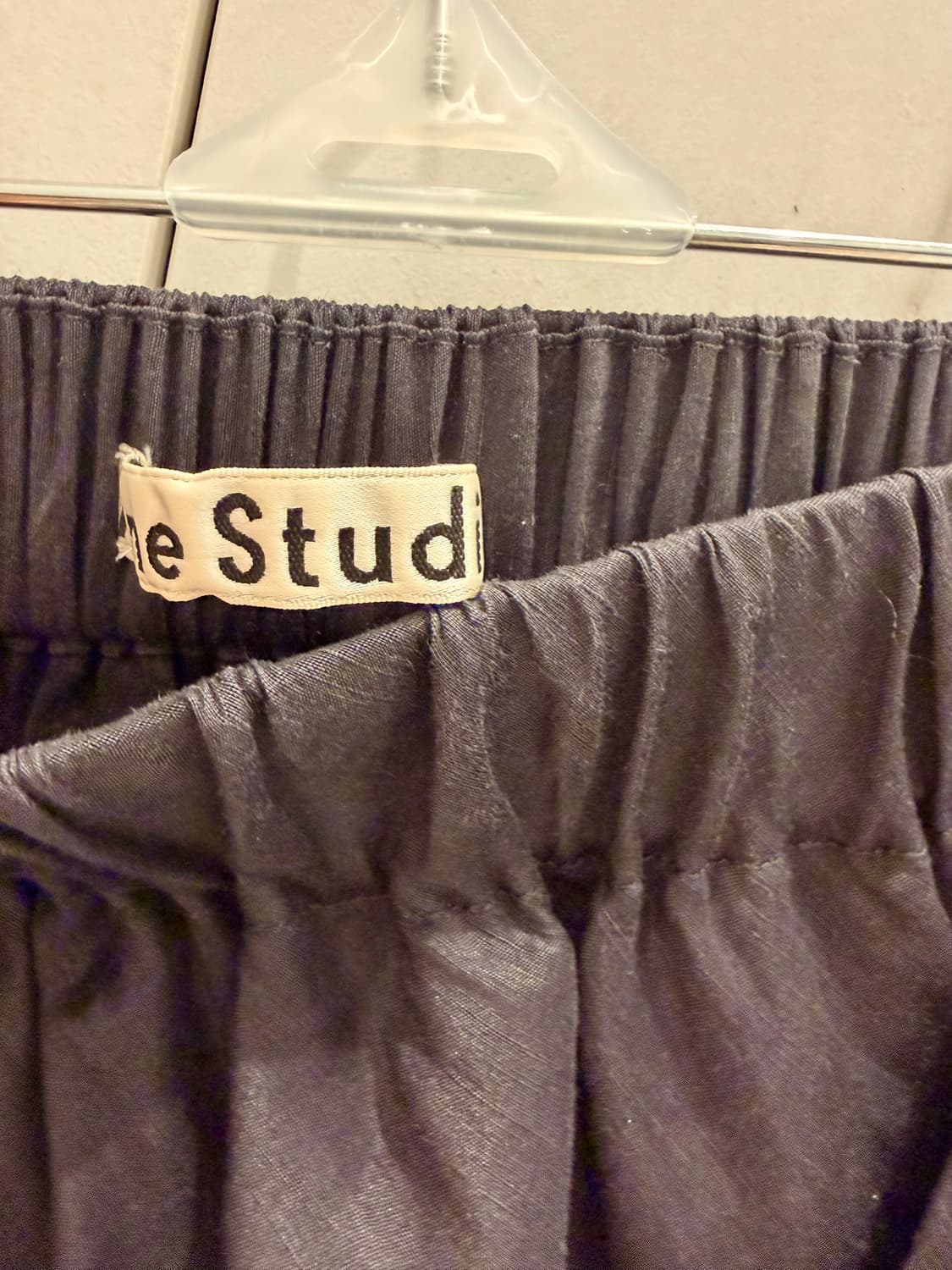 Acne Studios 린넨 오프숄더탑 34 상품이미지4
