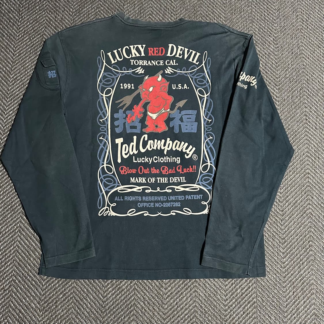 Ted Company Luckey Red Devil 롱 슬리브 상품이미지1