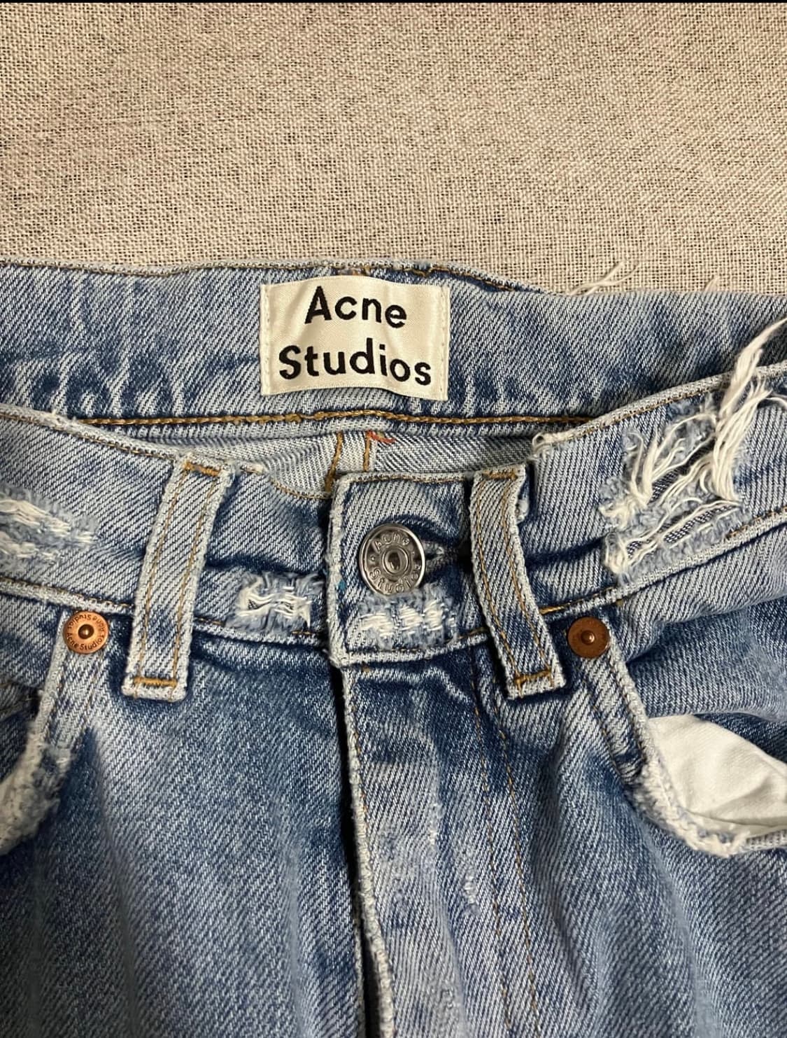 아크네 스튜디오 디스트로이드 부츠컷 데님 24 상품이미지2