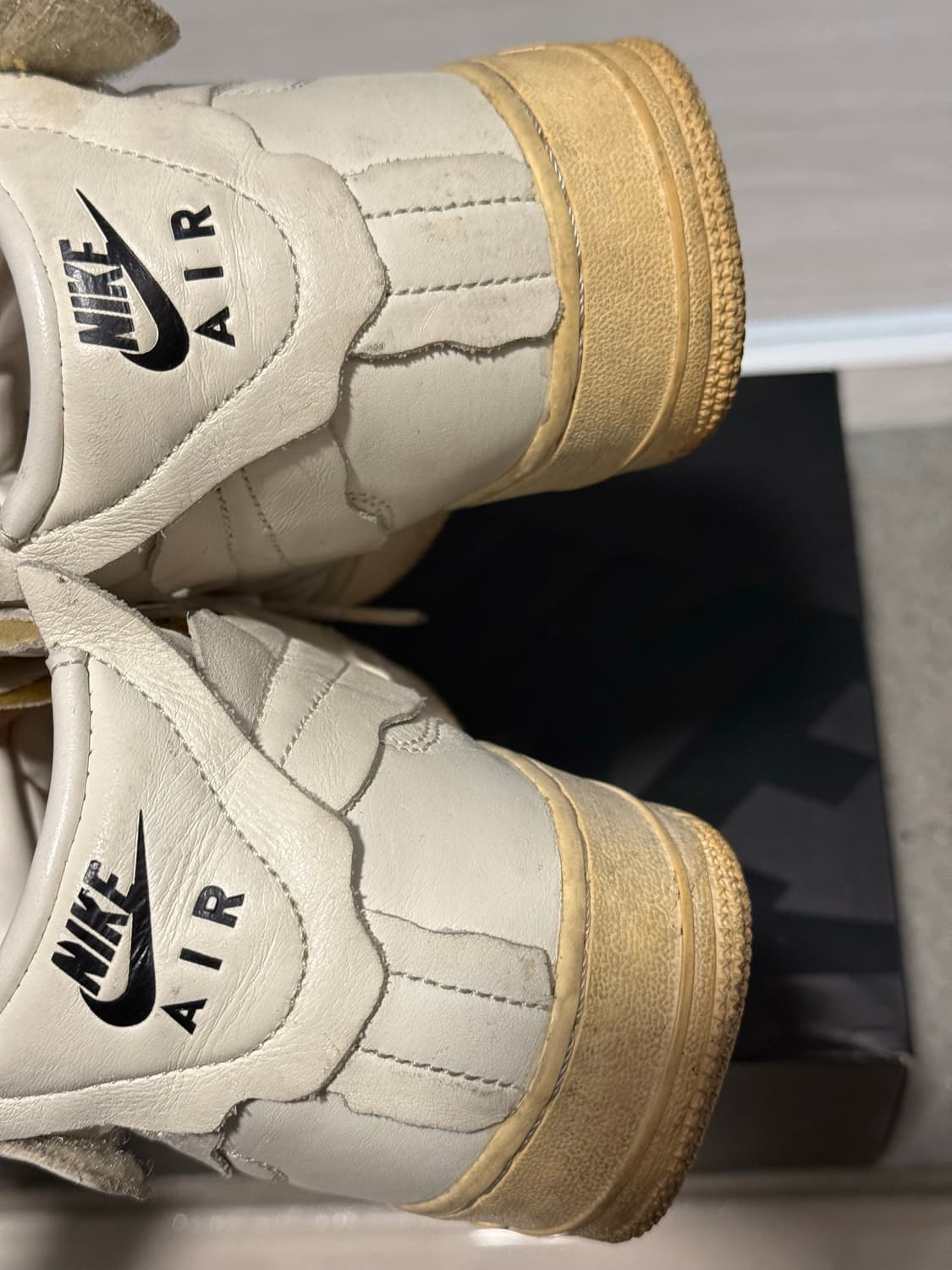 꼼데가르송 나이키 에어포스 미드 상품이미지4