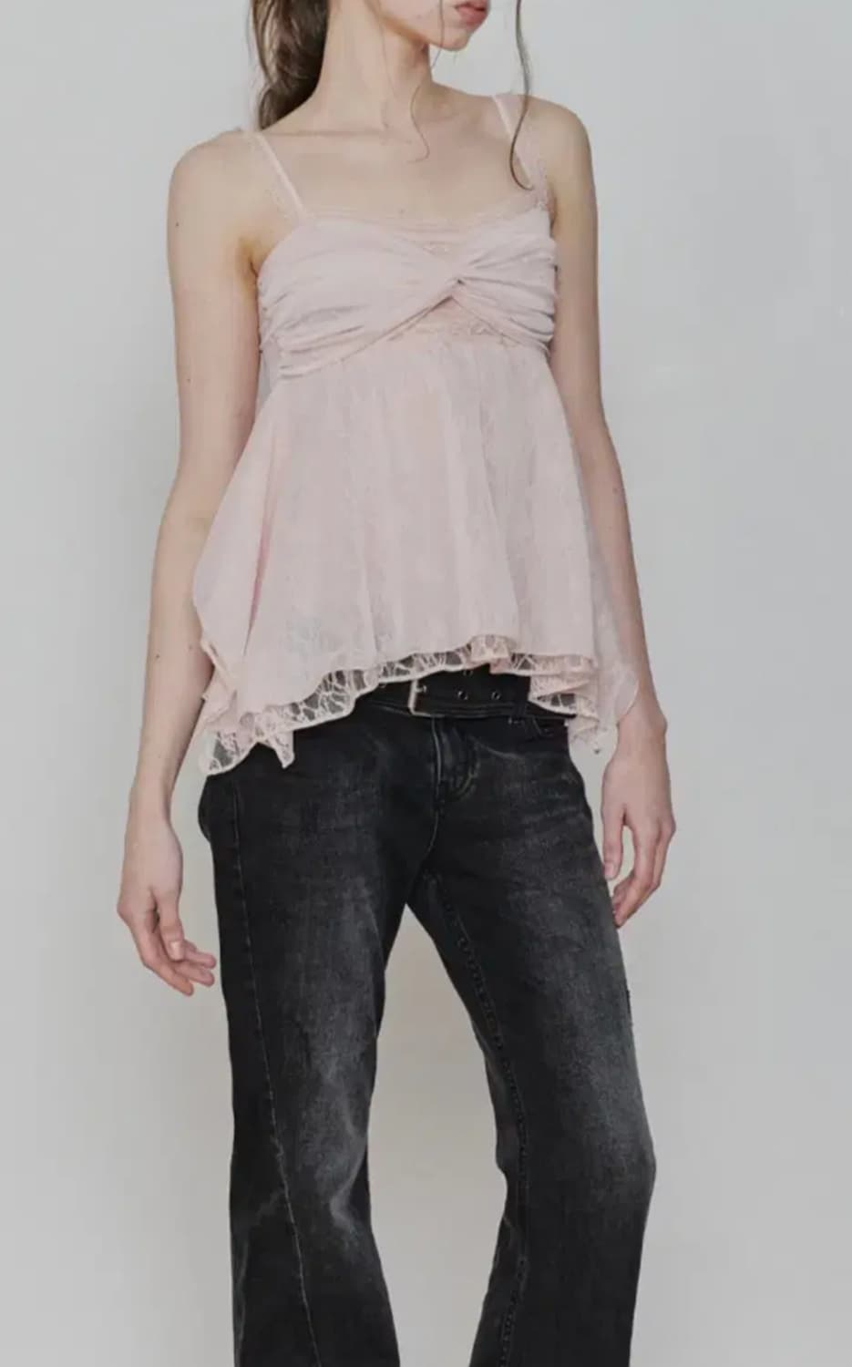 [새상품,품절상품] 페인오어플레져 셔링 탑 핑크 정가 이하에 팔아요🎀 상품이미지1