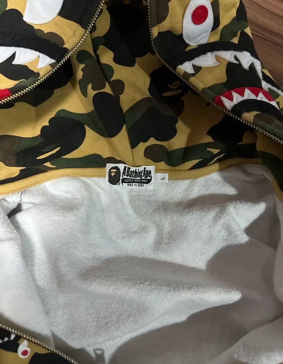 베이프 샤크후드집업 황계 L 상품이미지4