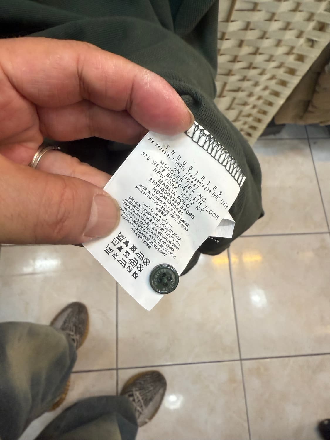 95 정품 몽클레어 반팔 팝니다 상품이미지4