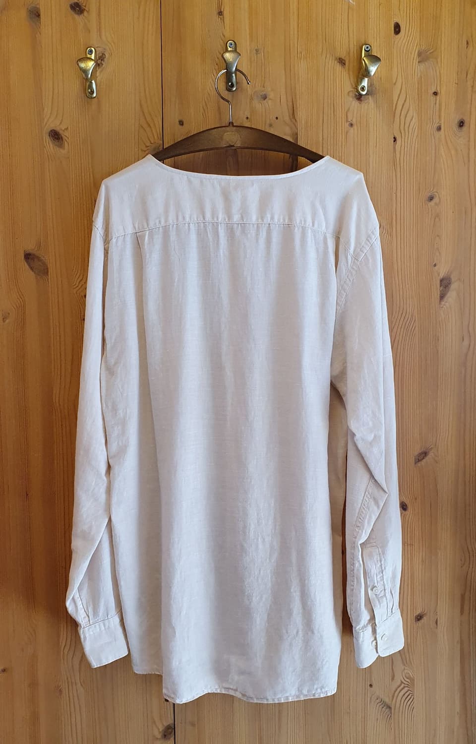 77.Uniqlo 린넨 브이넥셔츠(아이보리)  상품이미지2