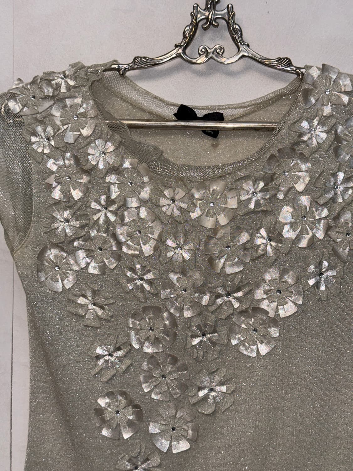 Metallic gold beige glitter flower 슬리브리스 상품이미지3