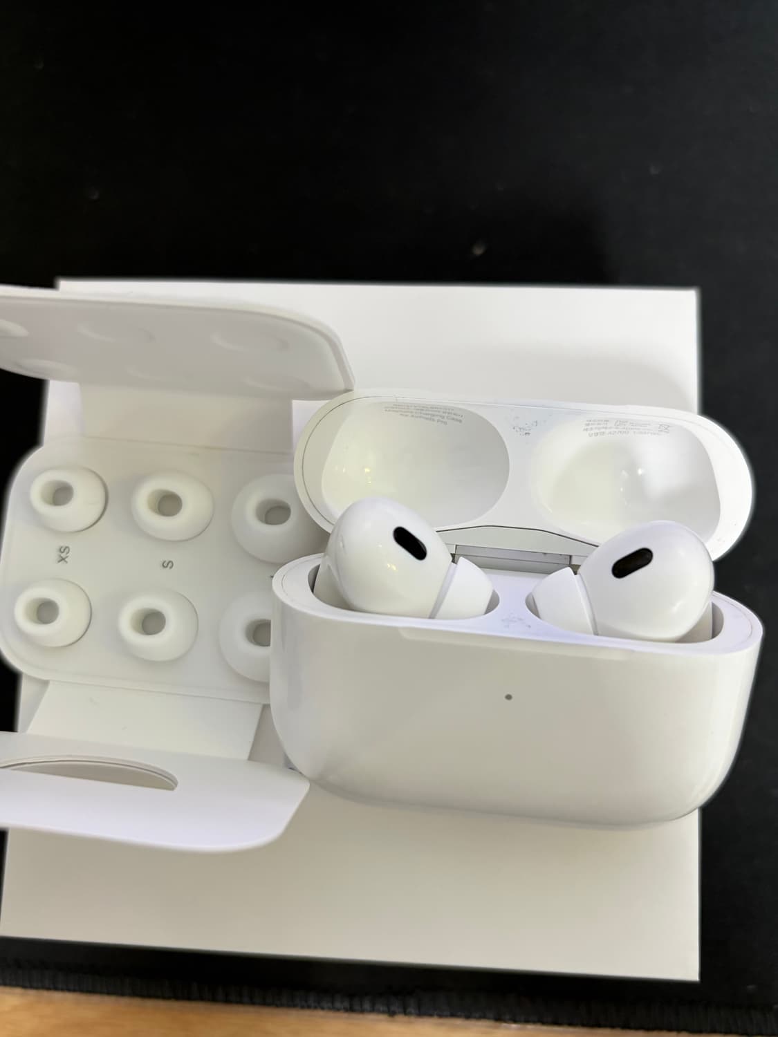 에어팟 프로2 상품이미지1