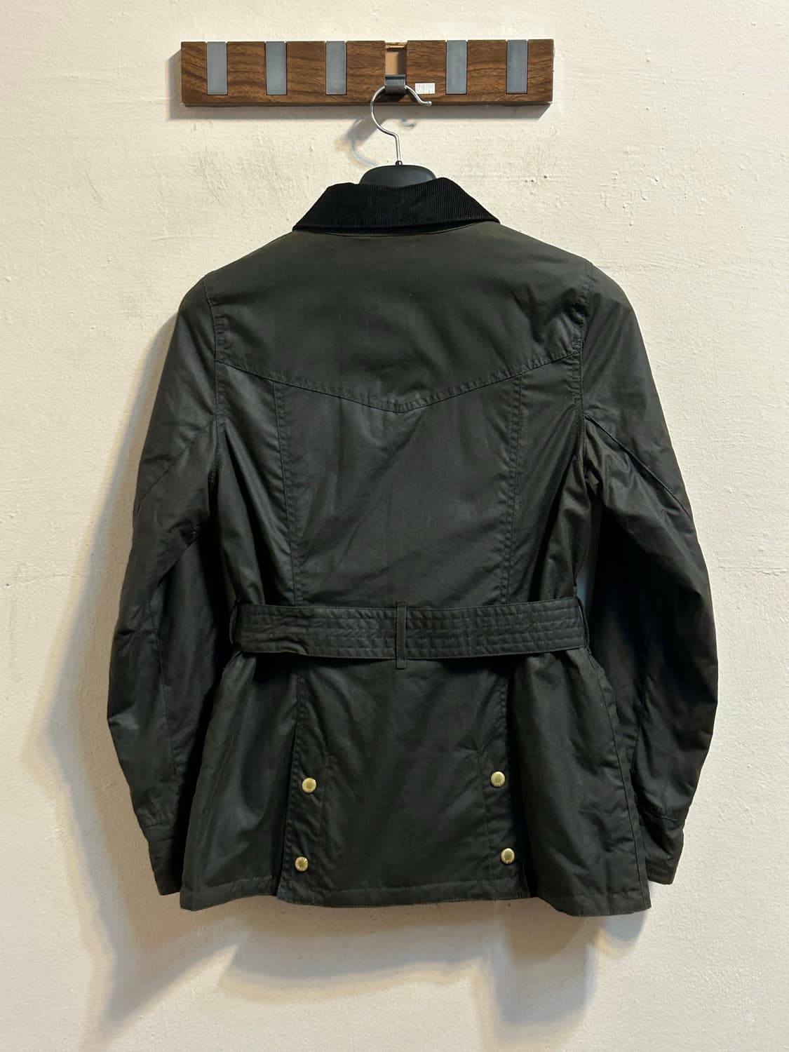 (deadstock) 바버 벨티드 왁스 자켓 상품이미지5