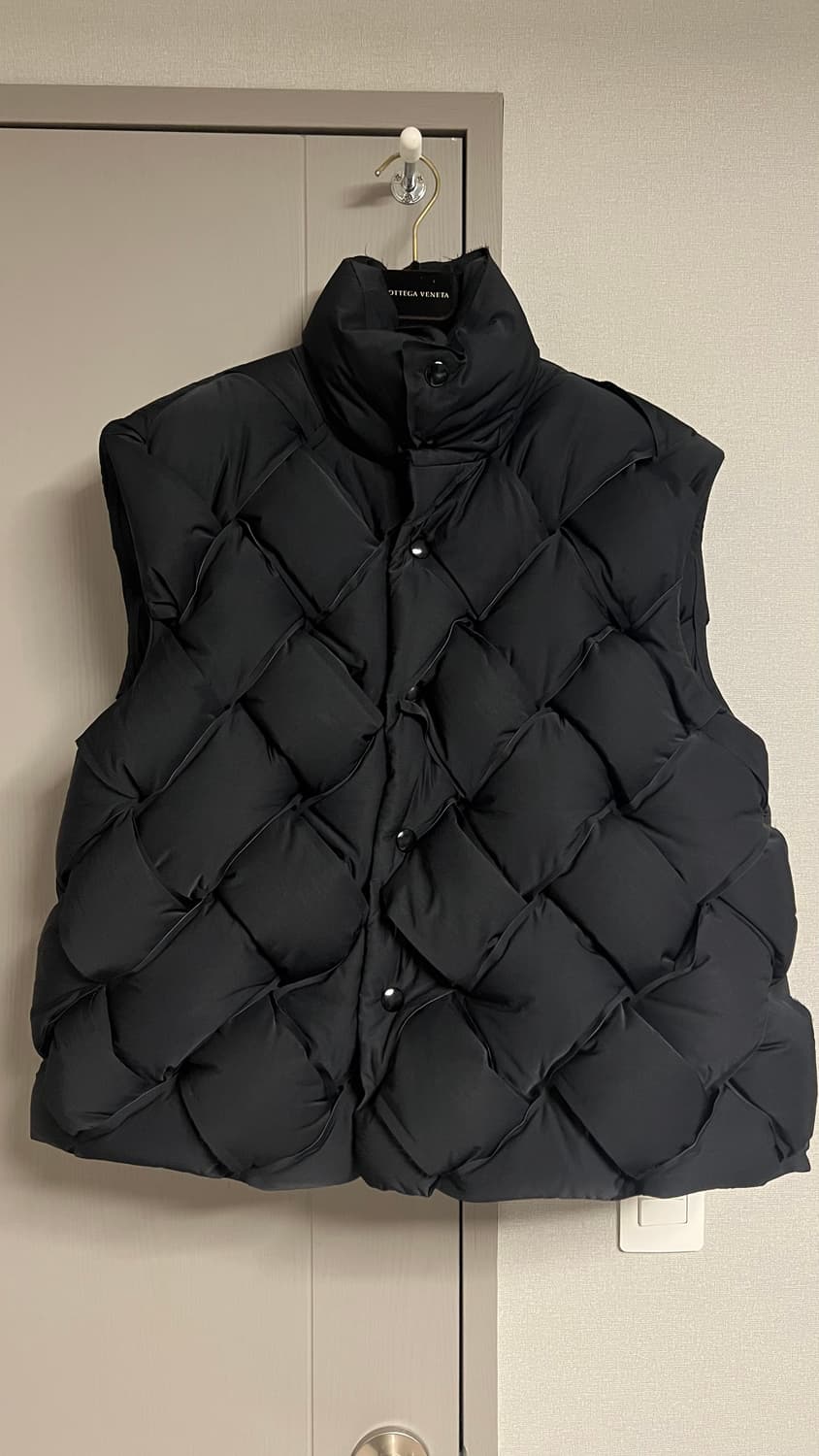 보테가베네타 위빙 패딩조끼 베스트 상품이미지1