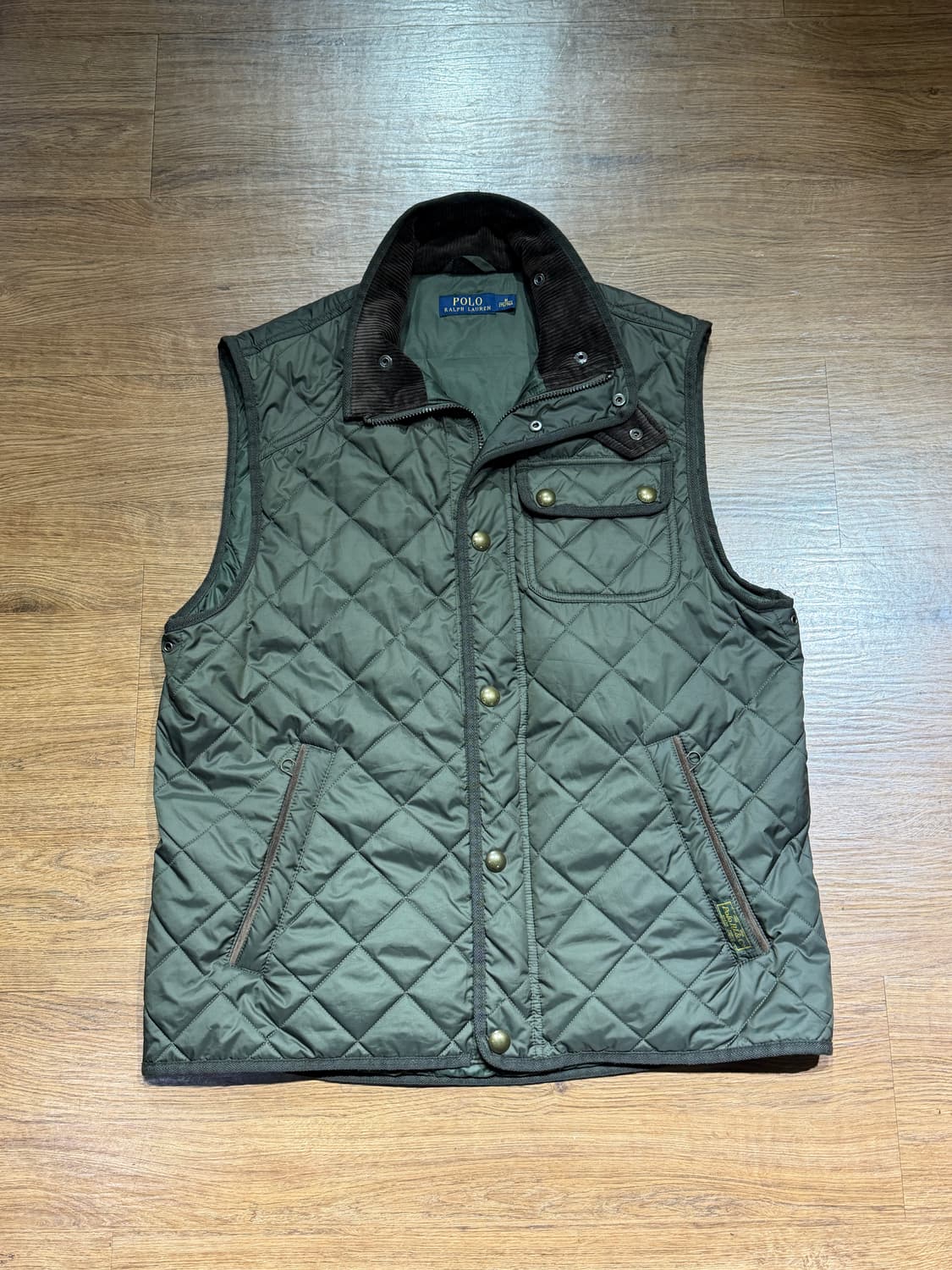 폴로 퀼팅 베스트 올리브 상품이미지1