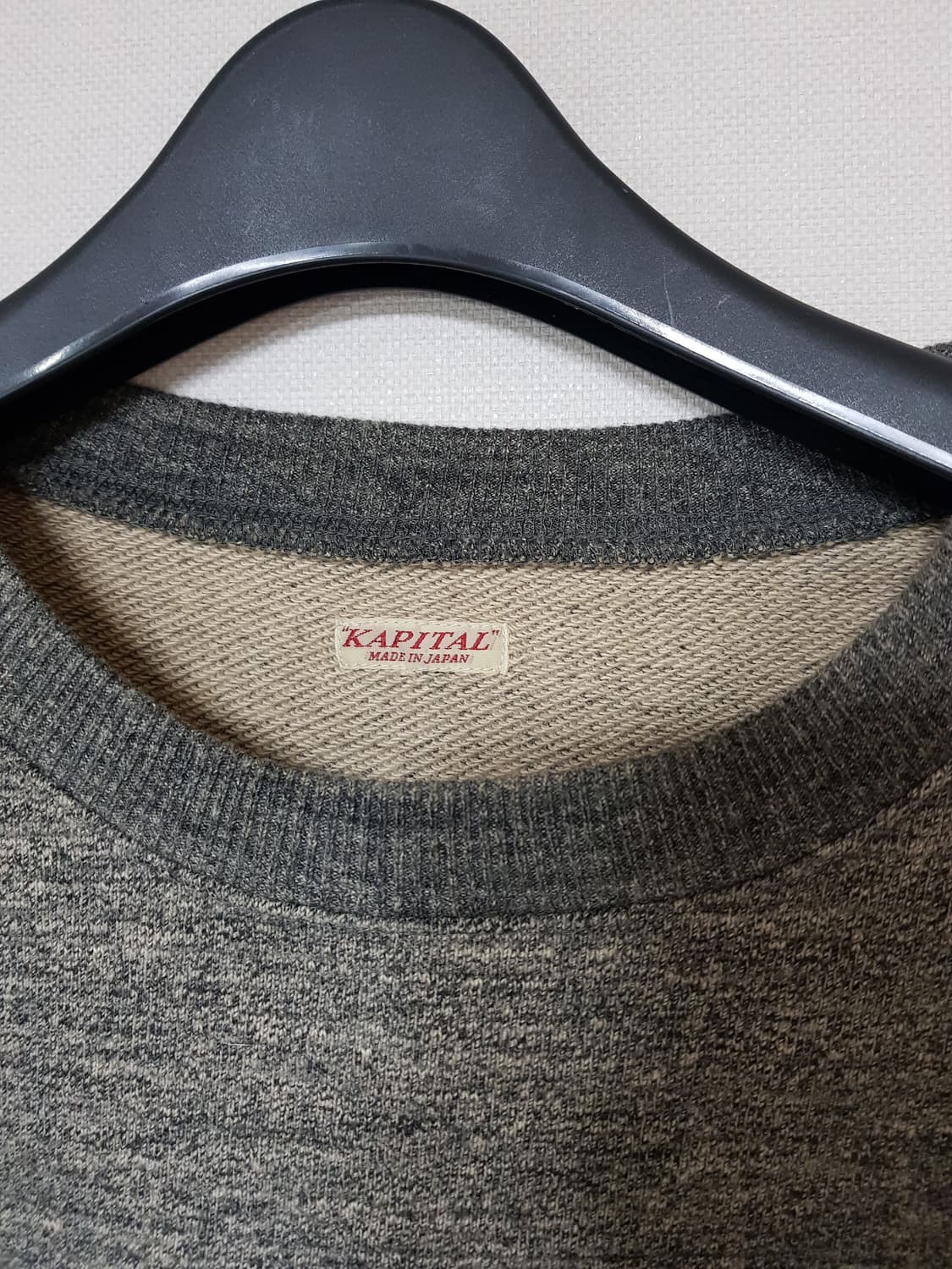 캐피탈 본 맨투맨 티셔츠 그레이 상품이미지5