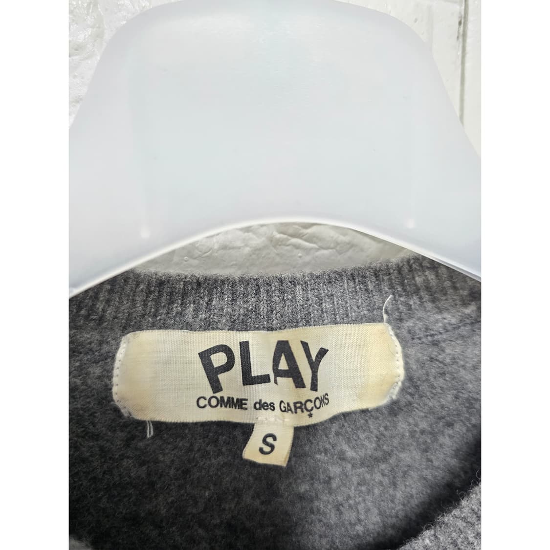 택포_ 꼼데가르송 PLAY 회색 가디건 S 상품이미지2