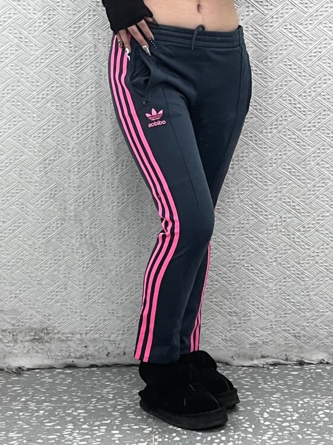 아디다스 Y2K 00's 그레이핑크 슬림핏 트랙팬츠 85 C08707 상품이미지1
