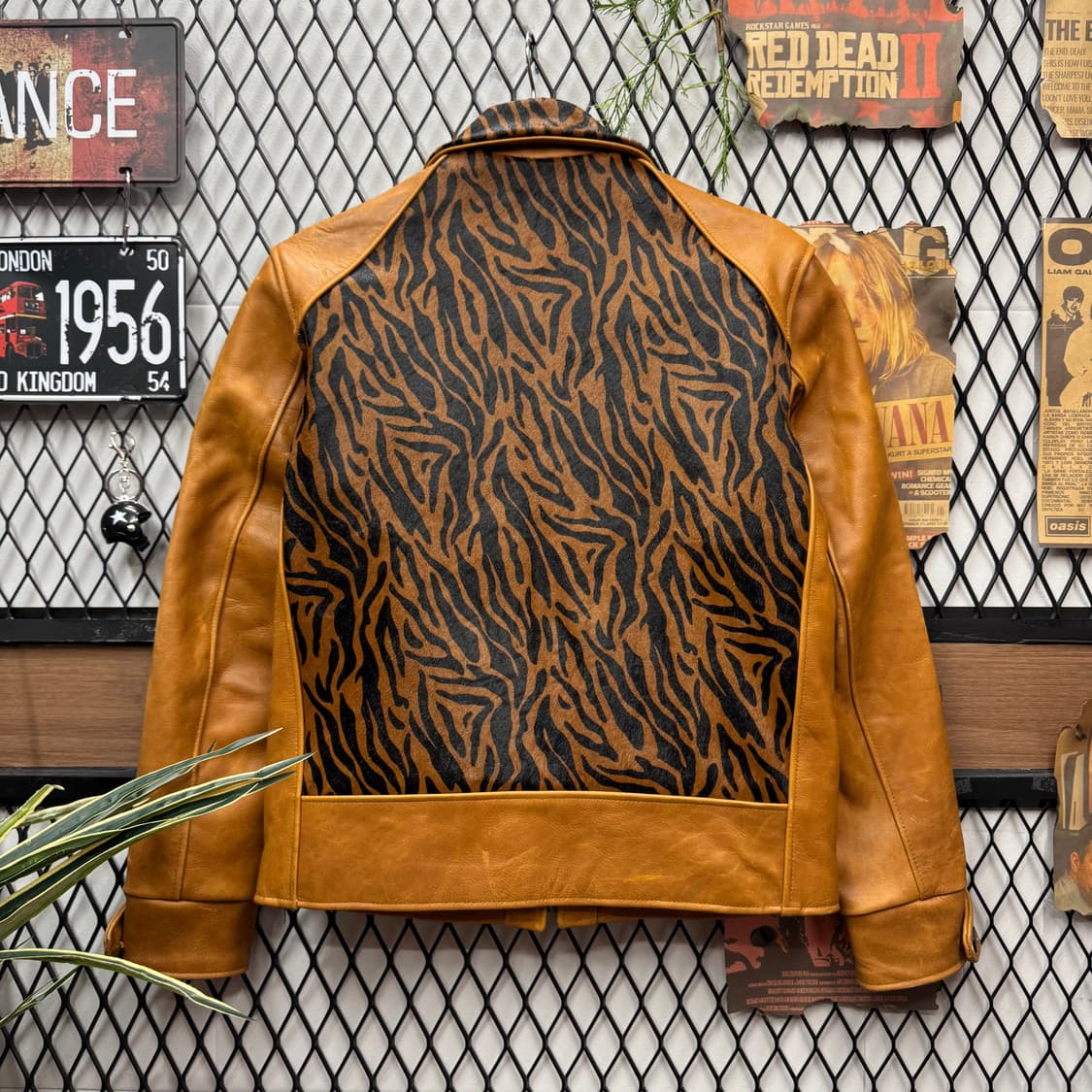 90s USA VINTAGE 송치 레더 자켓 호랑이 호피 패턴 브라운 상품이미지2