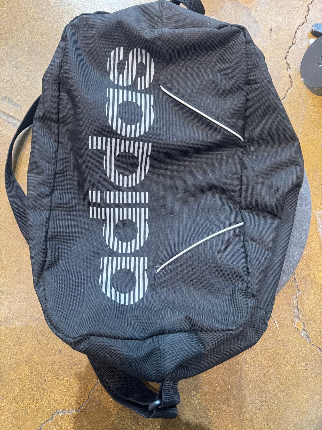 아디다스 검정색 더플백 상품이미지1