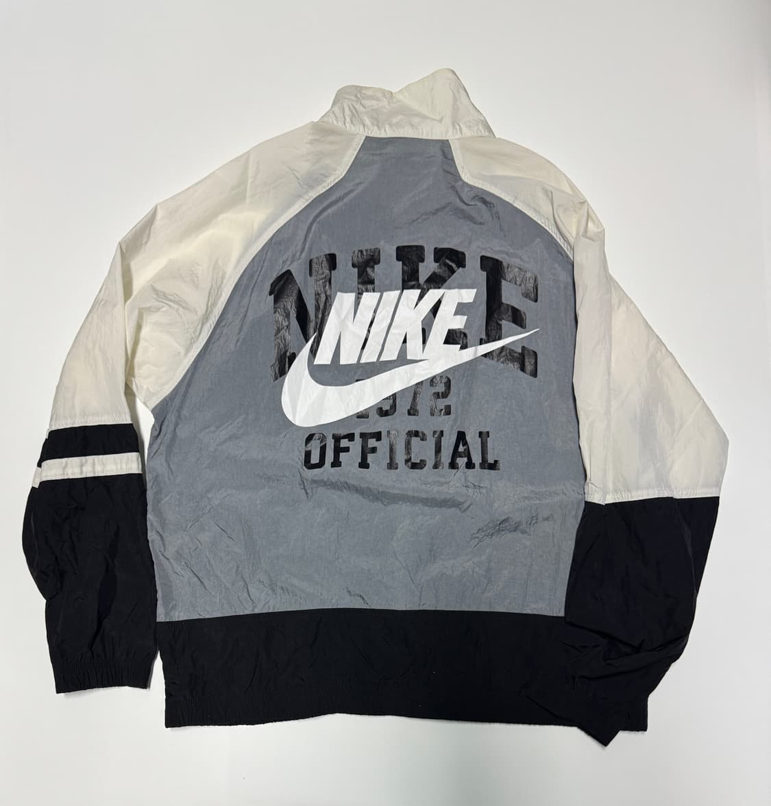 나이키 Nike 21년도 언라인드 나일론 바스락 바람막이 XL 상품이미지1