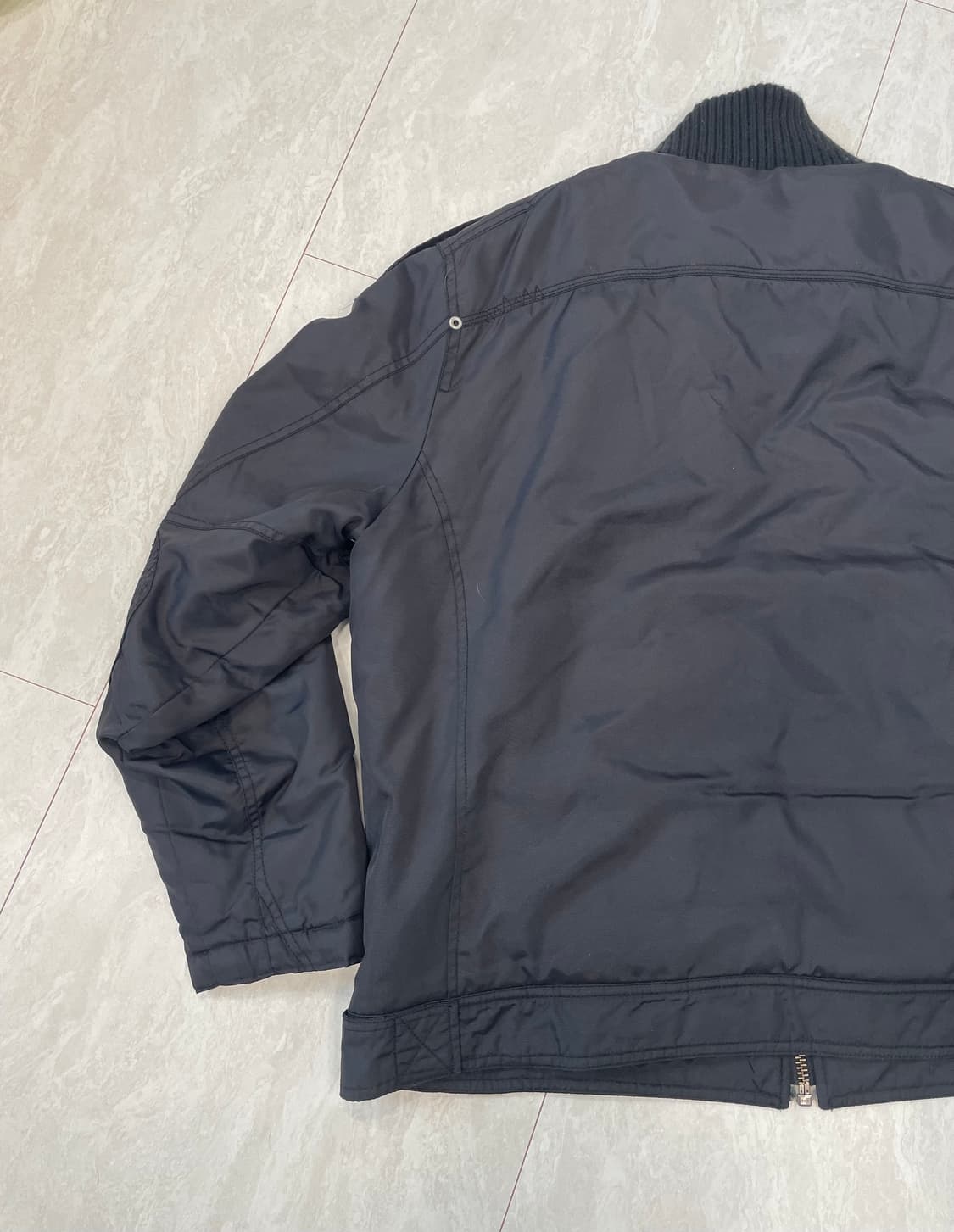 True Religion 트루릴리전 말발굽 스냅 봄버 자켓 블랙 상품이미지8