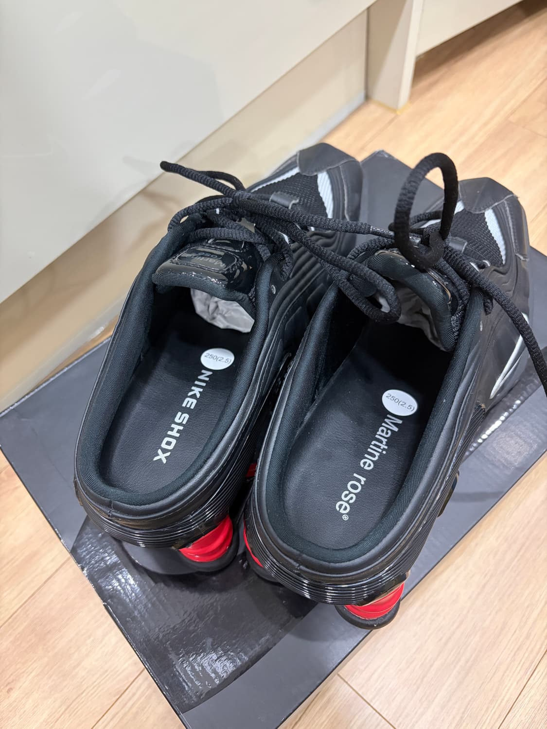 마틴로즈 나이키 샥스 250  상품이미지5