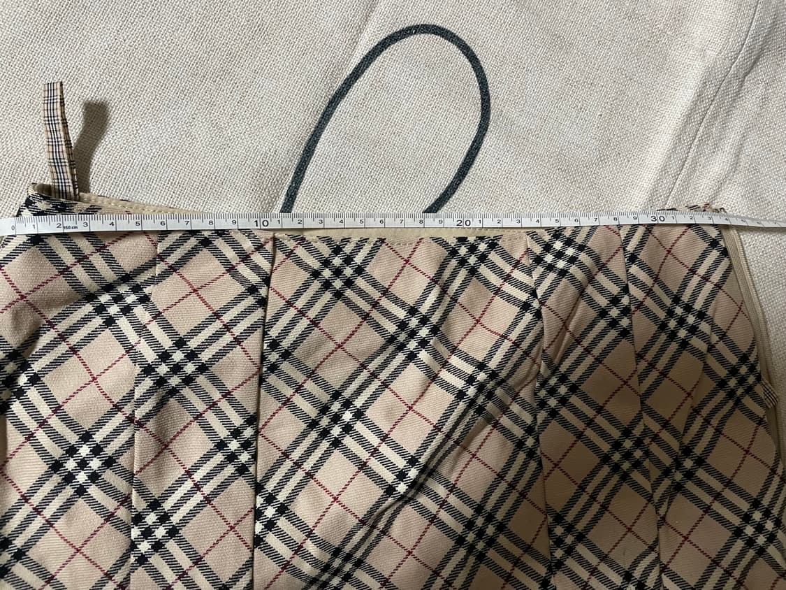 버버리 노바체크 미디스커트 (36) 상품이미지3