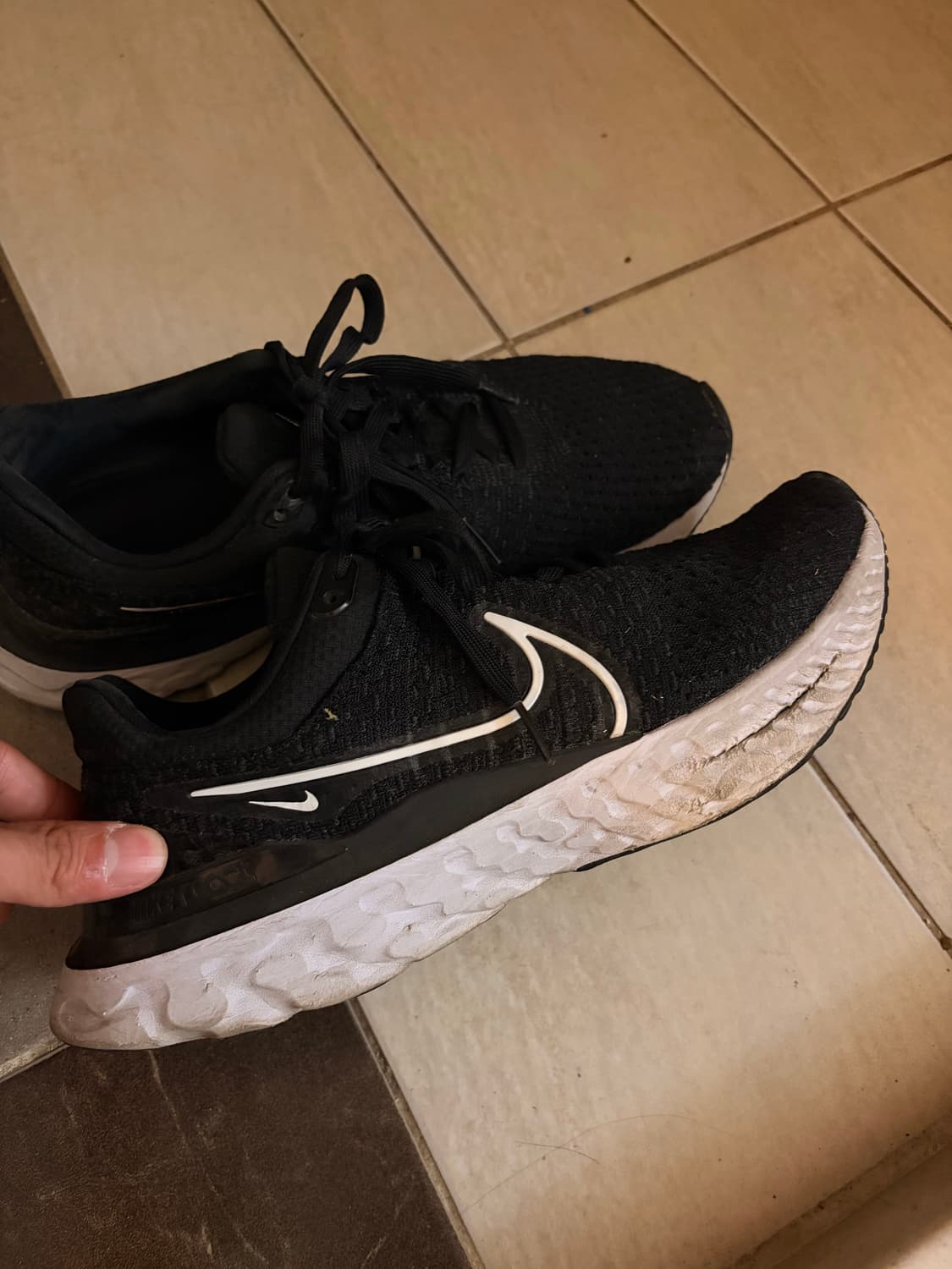 나이키 플라이니트 리액트 런닝화 285 상품이미지1