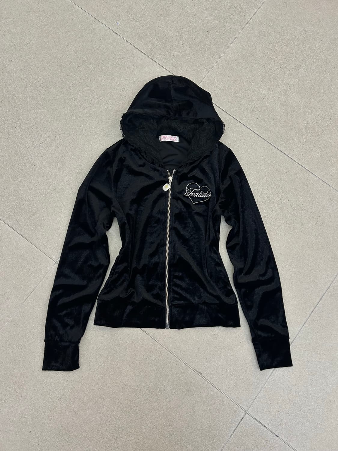 트랄라 레이스 벨벳 후드집업 상품이미지1